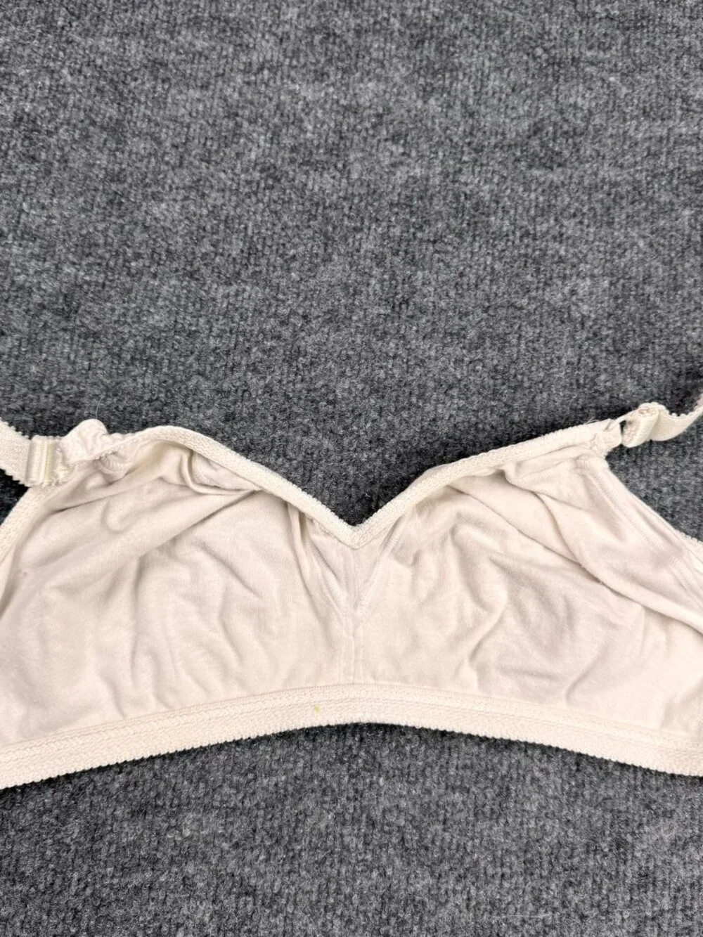 Women's White Comfort Wireless Full Coverage Everyday Bra Sz XL/2XL No Tag MSMTS